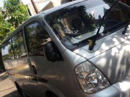 2010 Kia Travello Dijual 3