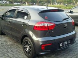 2015 Kia Rio Platinum dijual  5