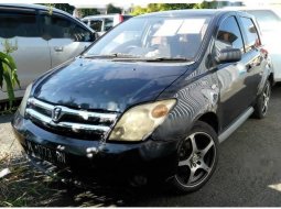   Toyota IST 2003 dijual 2