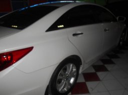 Hyundai Sonata 2.4 Automatic 2011 Dijual 4