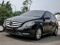 Mercedes-Benz B200 Urban 2013  6