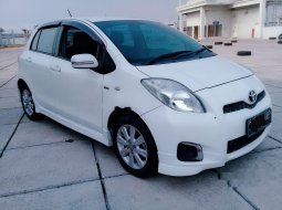 Toyota Yaris E 2013 Hatchback dijual 2