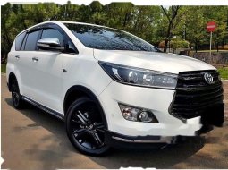  Toyota Innova Venturer 2017 dijual 6