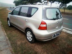 Jual Mobil Nissan Livina 2010 2