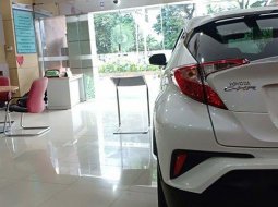 Toyota C-HR 2018 Dijual  4