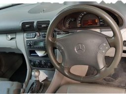Mercedes-Benz C320 Avantgarde 2002 Sedan dijual 2