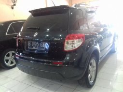 Suzuki SX4 X-Over Tahun 2010 dijual 4