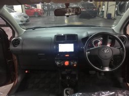 Toyota IST 1.5 Manual 2010 Hatchback dijual 5