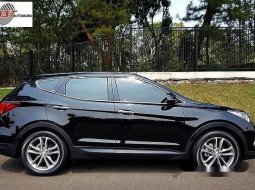 Hyundai Santa Fe CRDi 2016 Dijual  5