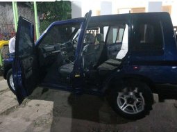 Suzuki Side Kick 1.6 2001 SUV dijual 3