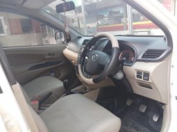 Daihatsu Xenia R DLX 2013 dijual 2