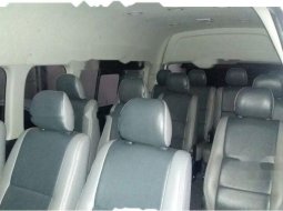 Toyota Hiace High Grade Commuter 2016 Van dijual 4