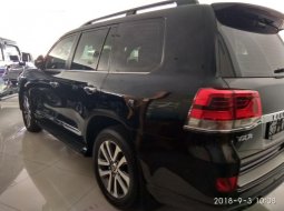 Toyota Land Cruiser V8 D-4D 4.5 Automatic 2017 Dijual 1