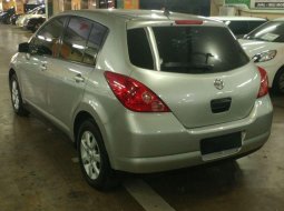 Jual mobil Nissan Latio 2007 Dijual 4