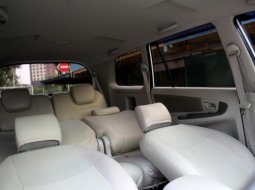 Toyota Kijang Innova Diesel 2.5 G 2013 4