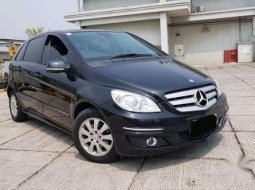 Mercedes-Benz B180 AT Tahun 2011 Good Condition Tinggal Gass 2