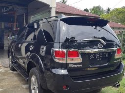 Toyota Fortuner 2,7 V 2008  3