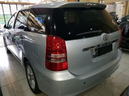 Toyota Wish 2004 Dijual 2