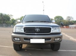 Toyota Land Cruiser 4.2 VX 2000  5