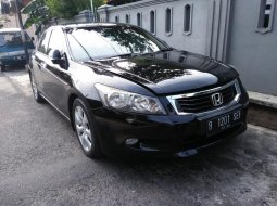 Honda Accord 2.4 VTi-L 2010  1