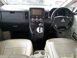 Mitsubishi Delica D5 2014 Wagon dijual 2