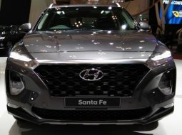 Hyundai Santa Fe 2.2L CRDi 2018 dijual  1