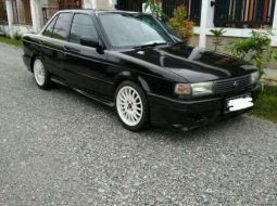 1998 Nissan Sunny Dijual  4