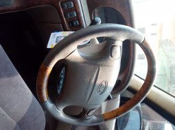 Kia Carnival GS AT 2000 6