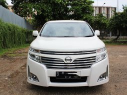 Nissan Elgrand Highway Star AT 2011 1