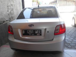 Kia Rio 1.5 Manual 2011 dijual 5