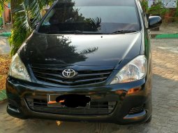 Toyota Kijang Innova E MT 2009 1