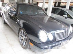 Mercedes-Benz E320 1995 Dijual  5