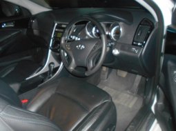 Hyundai Sonata 2.4 Automatic 2011 dijual 2