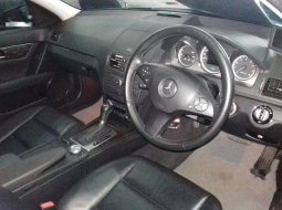 Mercedes-Benz C300 Avantgarde 2010 Dijual 4