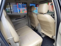 Toyota Kijang Innova 2.0 G 2012 dijual 4