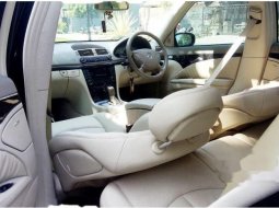 Mercedes-Benz E240 2004 Dijual 10