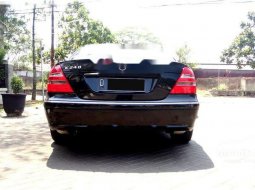 Mercedes-Benz E240 2004 Dijual 5