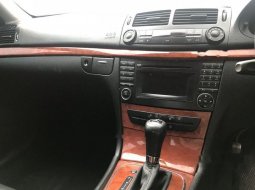 Mercedes-Benz E200 CGI 2010 Dijual 3