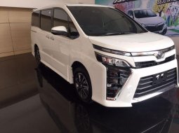 Toyota Voxy 2018 Dijual 10