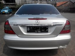 Mercedes-Benz E200K 2009 Dijual 7