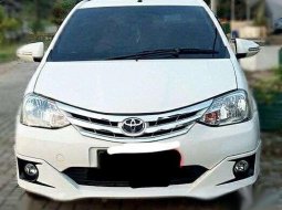 Toyota Etios G MT 2014 4