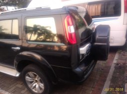 Ford Everest XLT 2010 Dijual 1