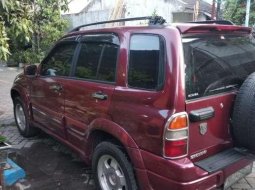 Suzuki Grand Escudo 2001 merah 1