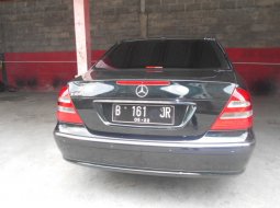 Mercedes-Benz E240 W210 2.4 Automatic 2003 Dijual 5