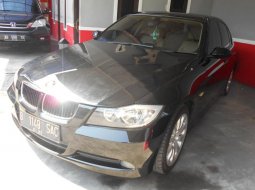 BMW 320i 2.0 Automatic 2009 Dijual  3