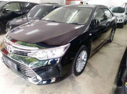 Dijual Toyota Camry V 2015 2