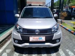 Jual Daihatsu Terios R 2017 5