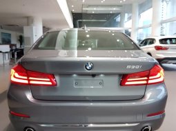 Dijual BMW 530i E60 Facelift L6 3.0 Automatic 2018 6