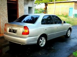 Hyundai Verna () 2003 kondisi terawat 4