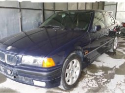 1996 BMW 323i dijual 7